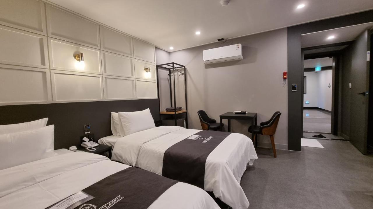 Hotel The Classic Ilsan Ni Esterno foto